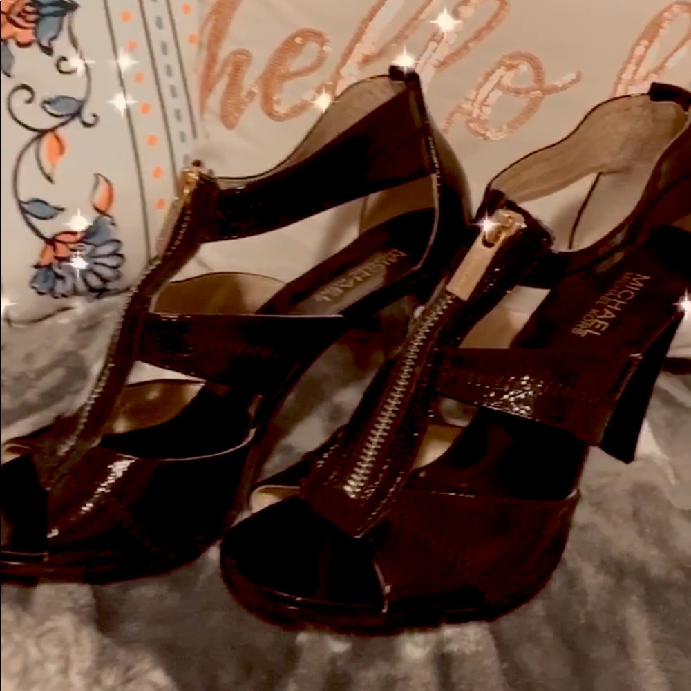 Micheal Kors Heels
